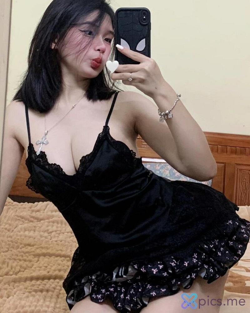 ảnh nude linh nhi 13
