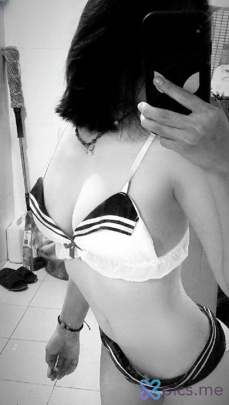 ảnh nude linh nhi 14