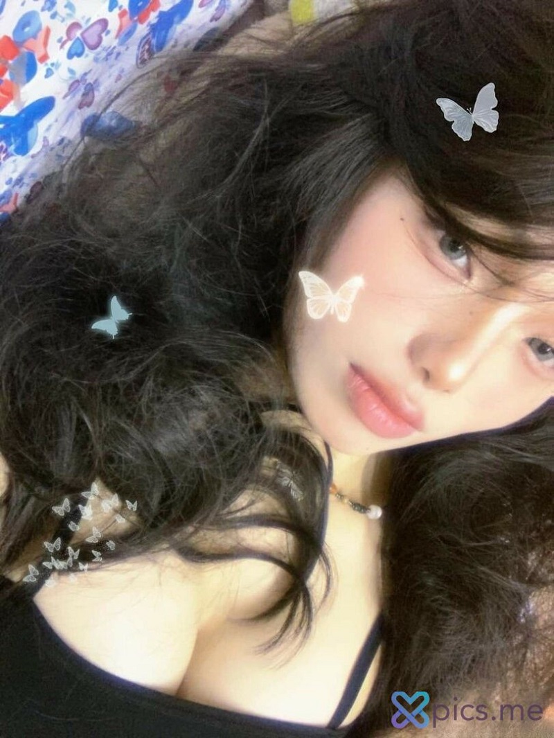 ảnh nude linh nhi 4