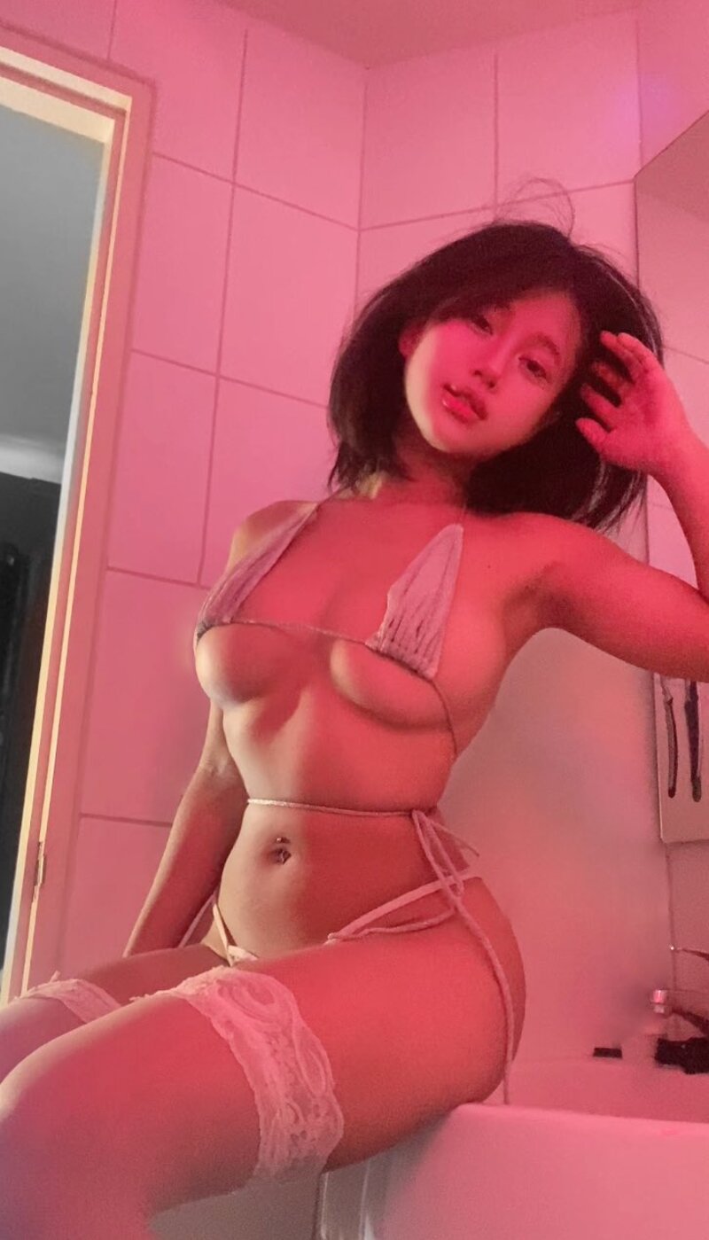 ảnh nude noelfhoney onlyfans leak 13