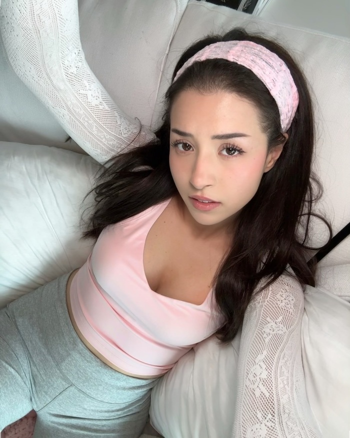 ảnh nude pokimanelol 7