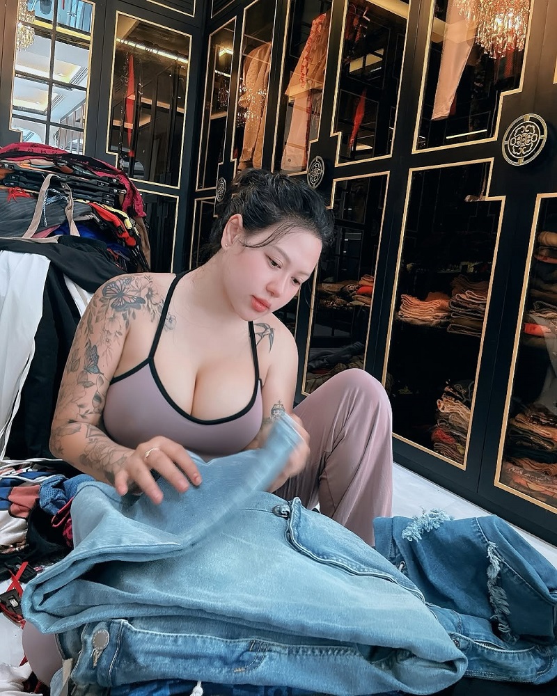 ảnh nude suzie nguyễn