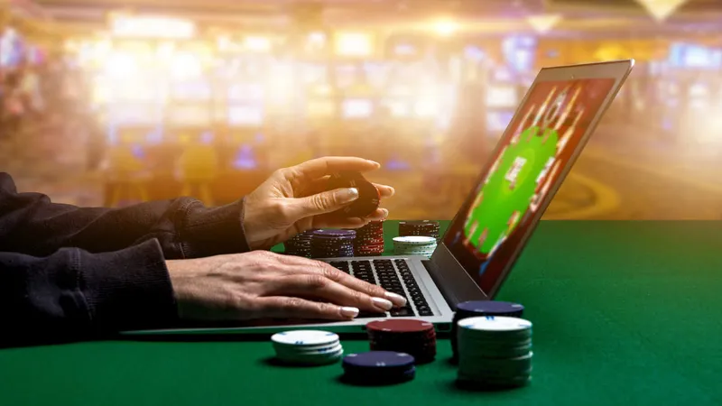 Giao diện bàn Poker tại nhà cái Winvn với chỉ số Plrs/Flop.